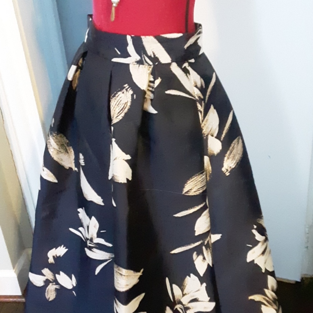 Eliza J formal skirt